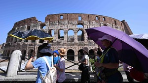 Tránh nắng nóng kỷ lục ở châu Âu, du khách tìm kiếm điểm du lịch mới