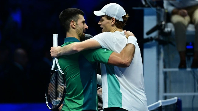 Djokovic đánh bại Alcaraz chóng vánh trong 88 phút, gặp lại đối thủ người Italy ở chung kết ATP Finals - Ảnh 3.