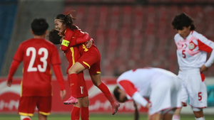Huỳnh Như và Thanh Nhã ghi bàn giúp ĐT nữ Việt Nam phá kỷ lục bàn thắng của chính mình ở trận đấu không có trên truyền hình