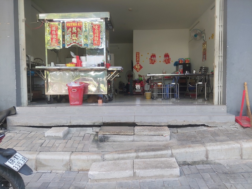 Khu đô thị Mizuki Park xuống cấp nghiêm trọng, cư dân yêu cầu Công ty Nam Long sửa chữa