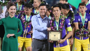 Phó Chủ tịch VFF Trần Anh Tú: 'V-League cần tăng tính giải trí để thu hút thêm khán giả'